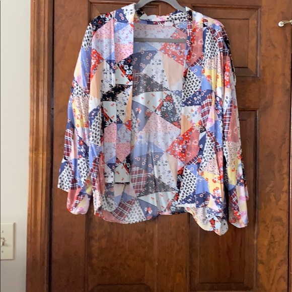 GAP Tops - Gap patchwork open front kimono style shirt